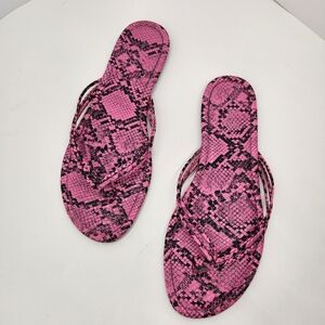 Nordstrom thong sandals women's 9 pink snakeskin vegan leather flip-flops dainty